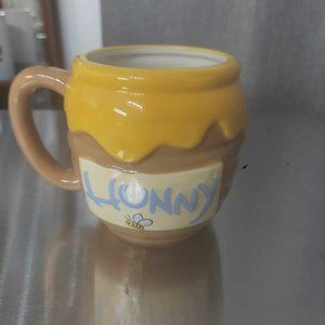 Hunny Pot shaped Winnie the Pooh Mug